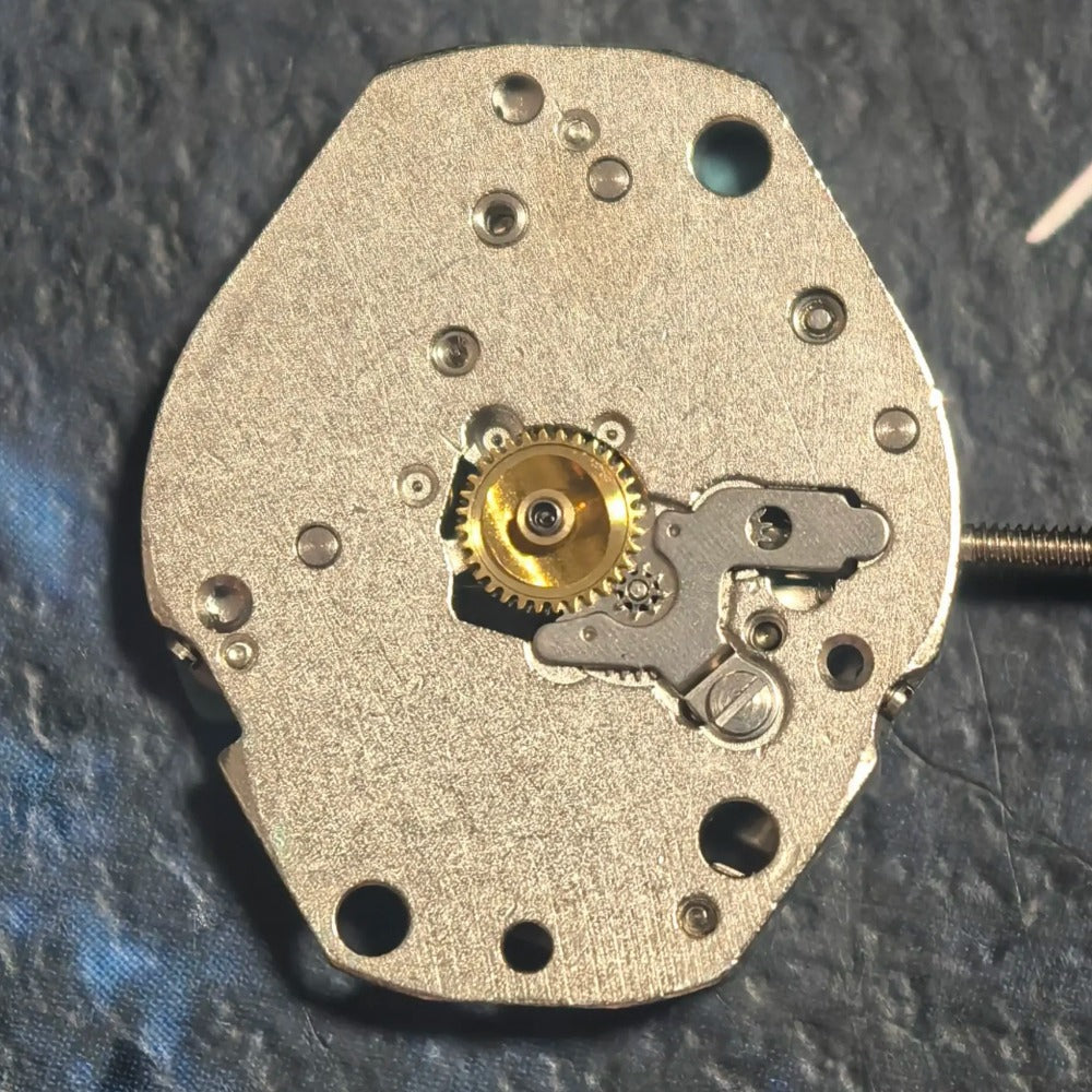 Old Stock Swiss ETA 561.101 Watch Quartz Movement 3 Hands Watch Part