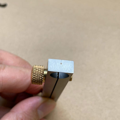 Metal Center Wheel Remover for watchmakers, manual tool for precise watch repair tasks