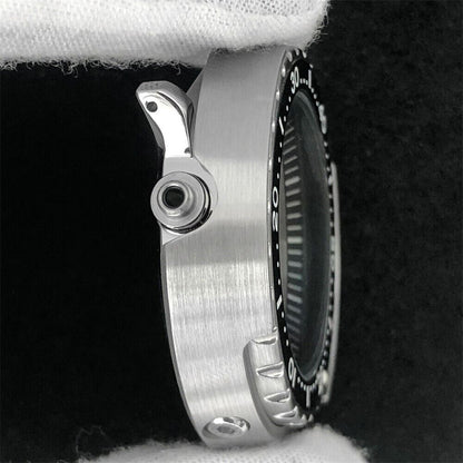 Stainless steel 45MM watch case with mineral glass, compatible with NH35/NH36 mechanical movement.