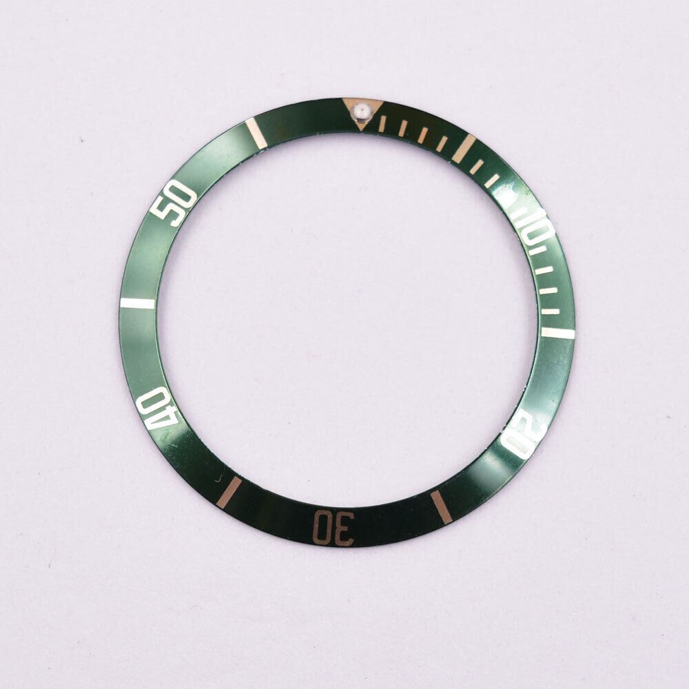 Green 39.5mm aluminium bezel insert for automatic SUB/GMT watch, enhancing style and durability.