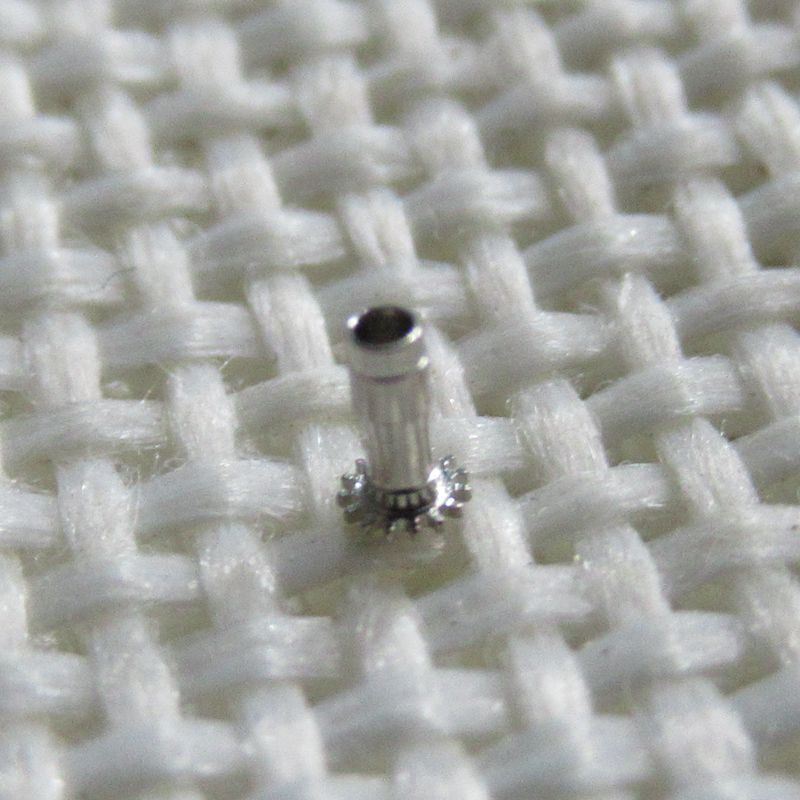 Cannon pinion with driving wheel for movement 46945#242, compatible spare part for watch repairs.