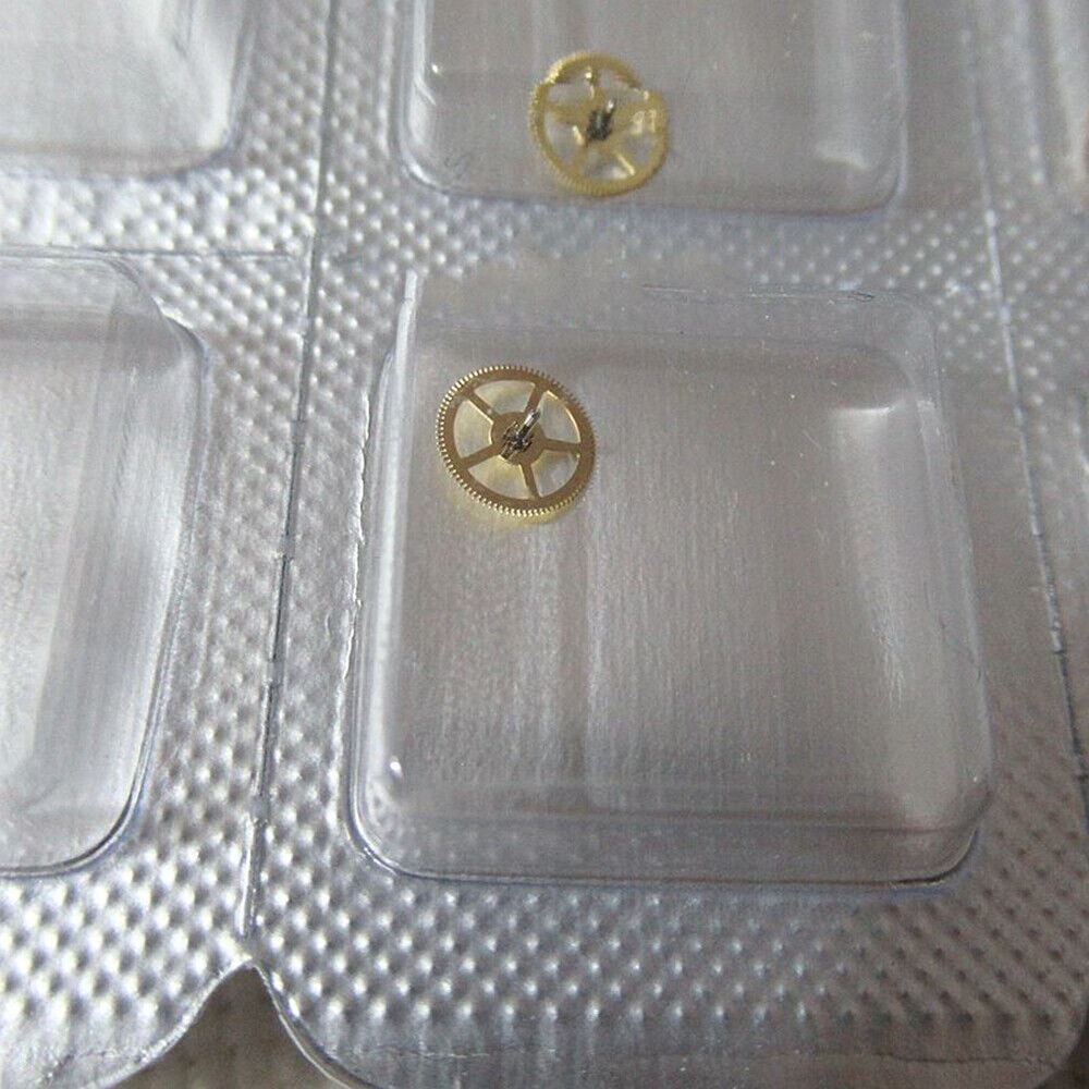 Reverser Fourth Wheel by Generic for Movement 8200, essential watch spare part #1485.