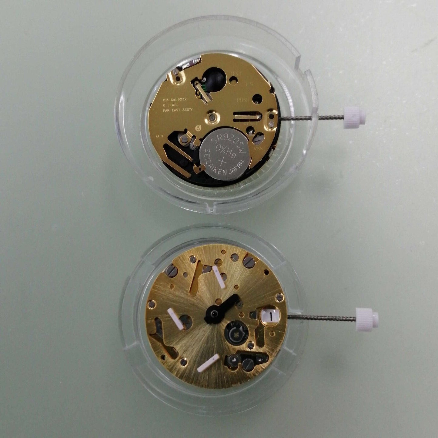 Golden Watchmakers ISA 9232 quartz movement with 3 hands and date at 3 o'clock for repairs