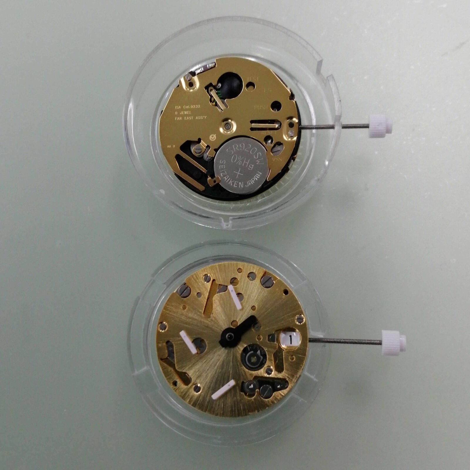 Golden Watchmakers ISA 9232 quartz movement with 3 hands and date at 3 o'clock for repairs
