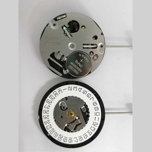 Watchmakers ISA 2320 quartz movement with date window at 3/6, repair part for ISA 2320/103 models.