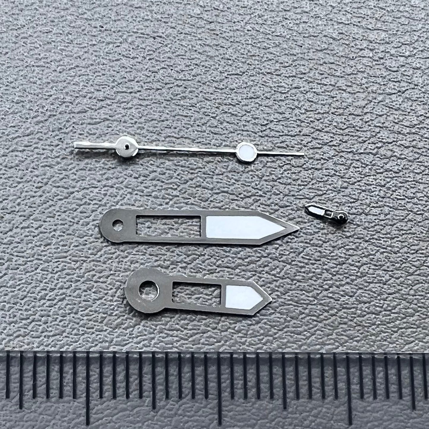 14.5x14.5x9.75x3mm Green Lume Silver Trim Watch Hands for NH39 Movement