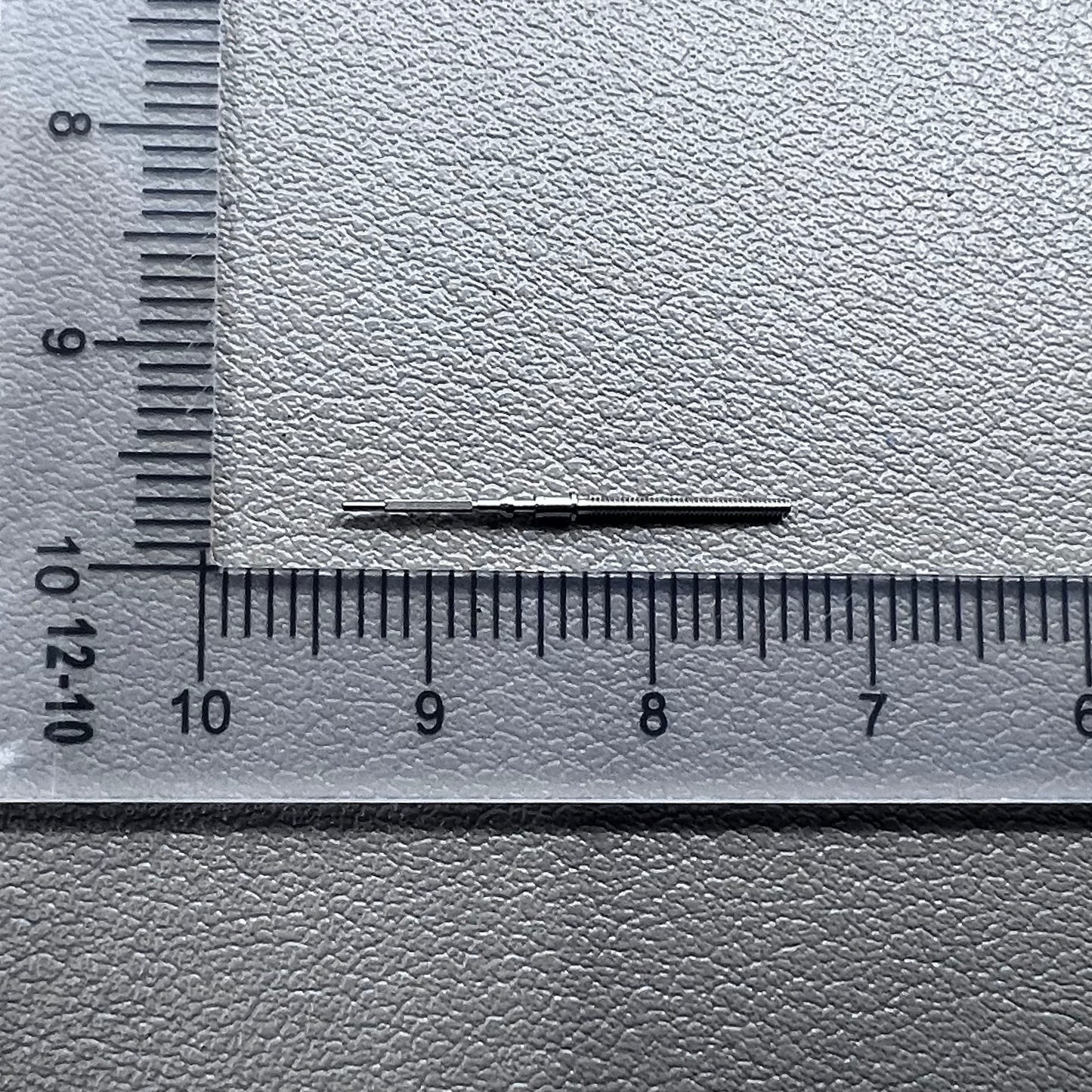 Set of 5 generic watch winding stems for YN55A YN56A movements, compatible with various watch brands.