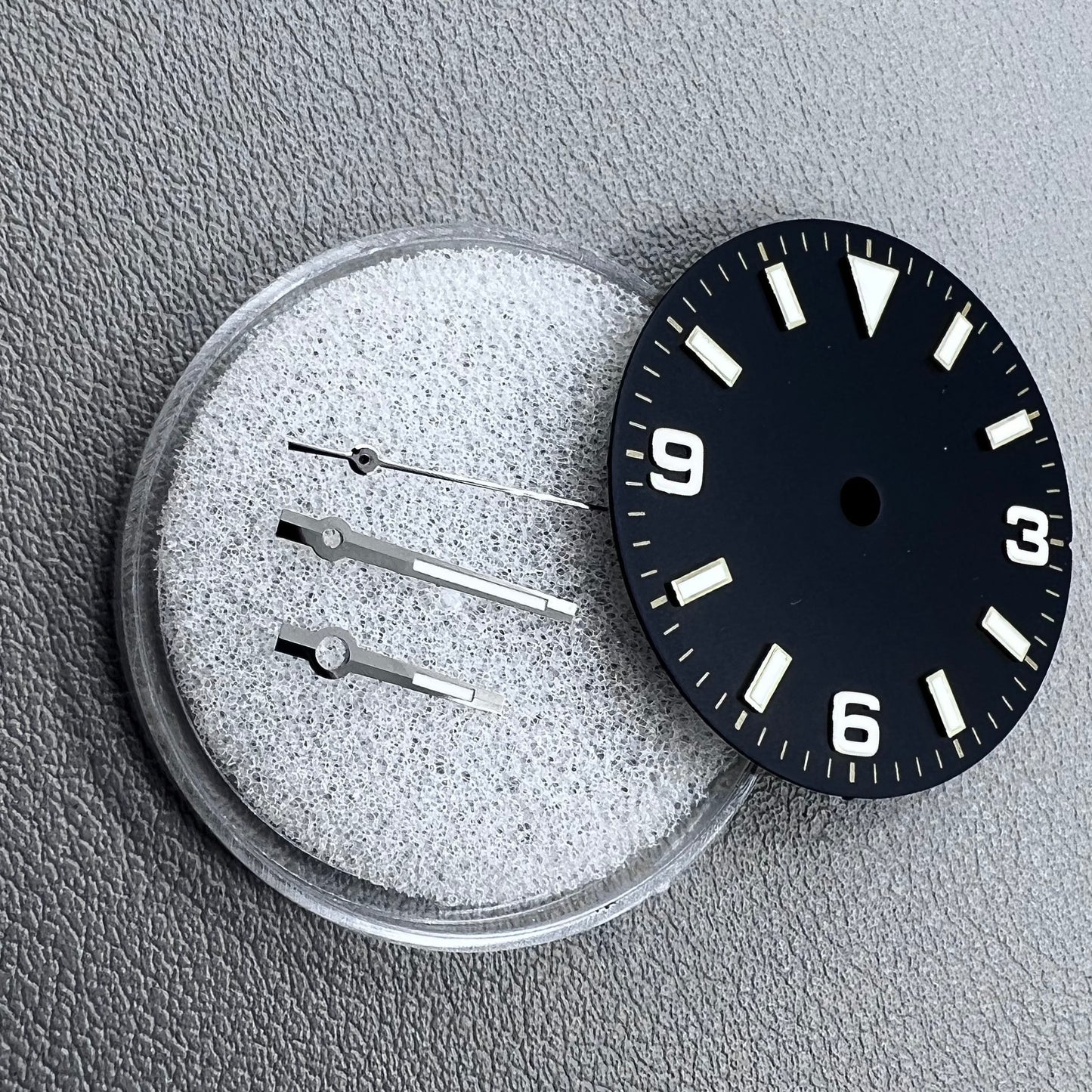 28.5mm Green Luminous Sunburst Watch Dial for Movement NH35 NH36 4R35 4R36 7S26