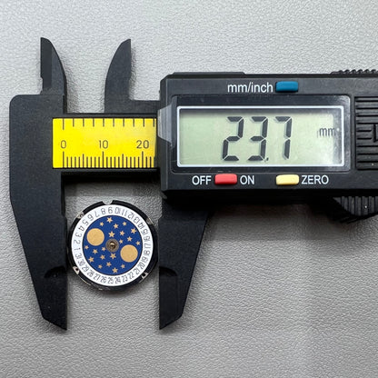 Swiss Ronda 708 quartz watch movement with date display at 6 o?clock for precise timekeeping.