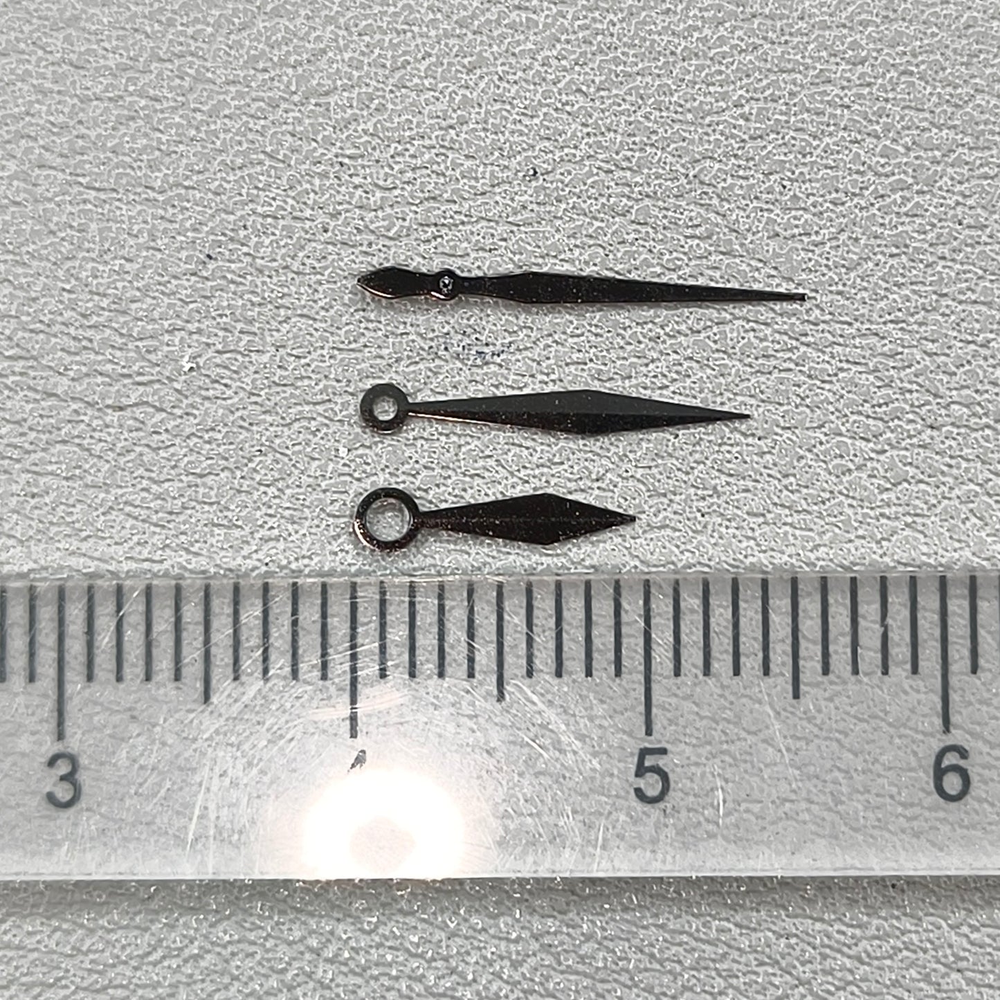 2 Sets/Pack No Lume Black Sword-shaped Watch Hands for NH35 NH36 Movement