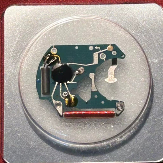 Miyota OS1A quartz movement with 3 hands and single calendar at 3 o'clock, Japan made watch part.