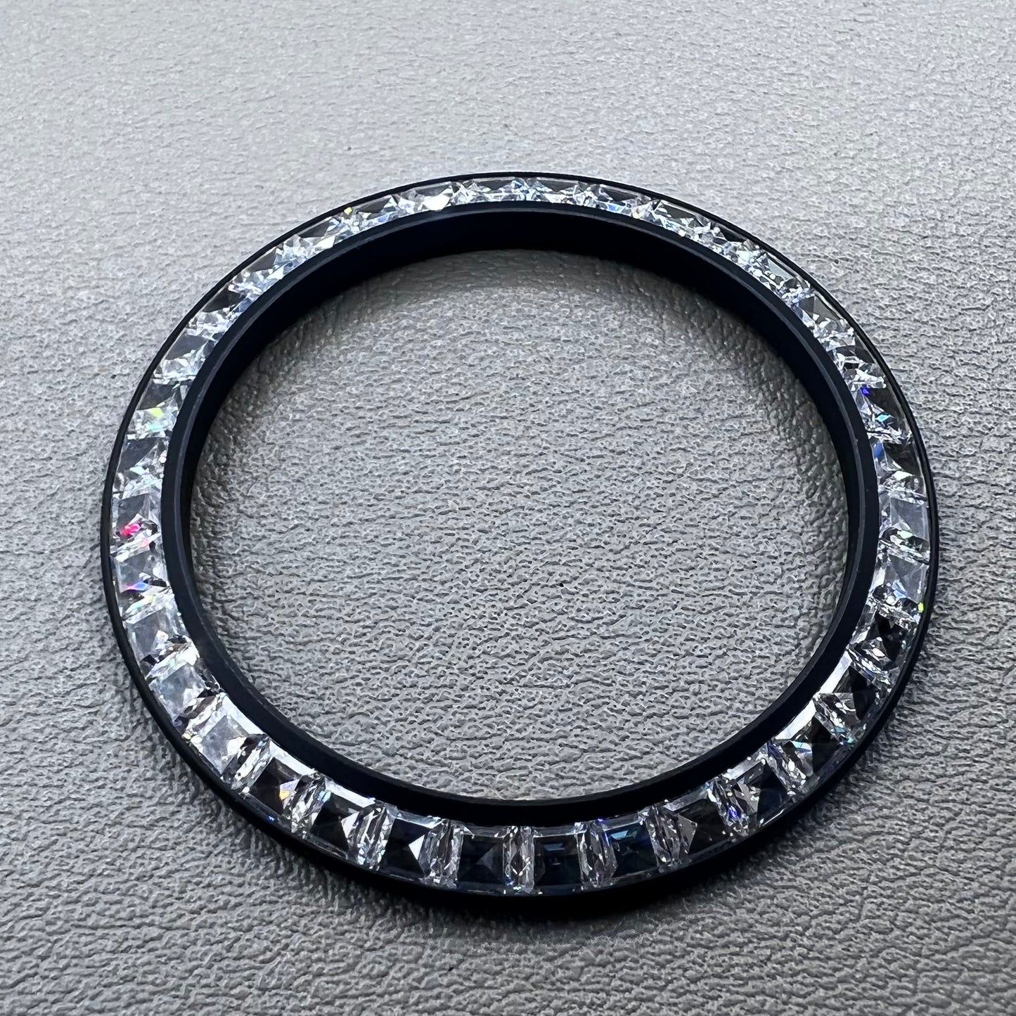 Inclined Black Watch Bezel Daytona T-Shaped Square Moissanite