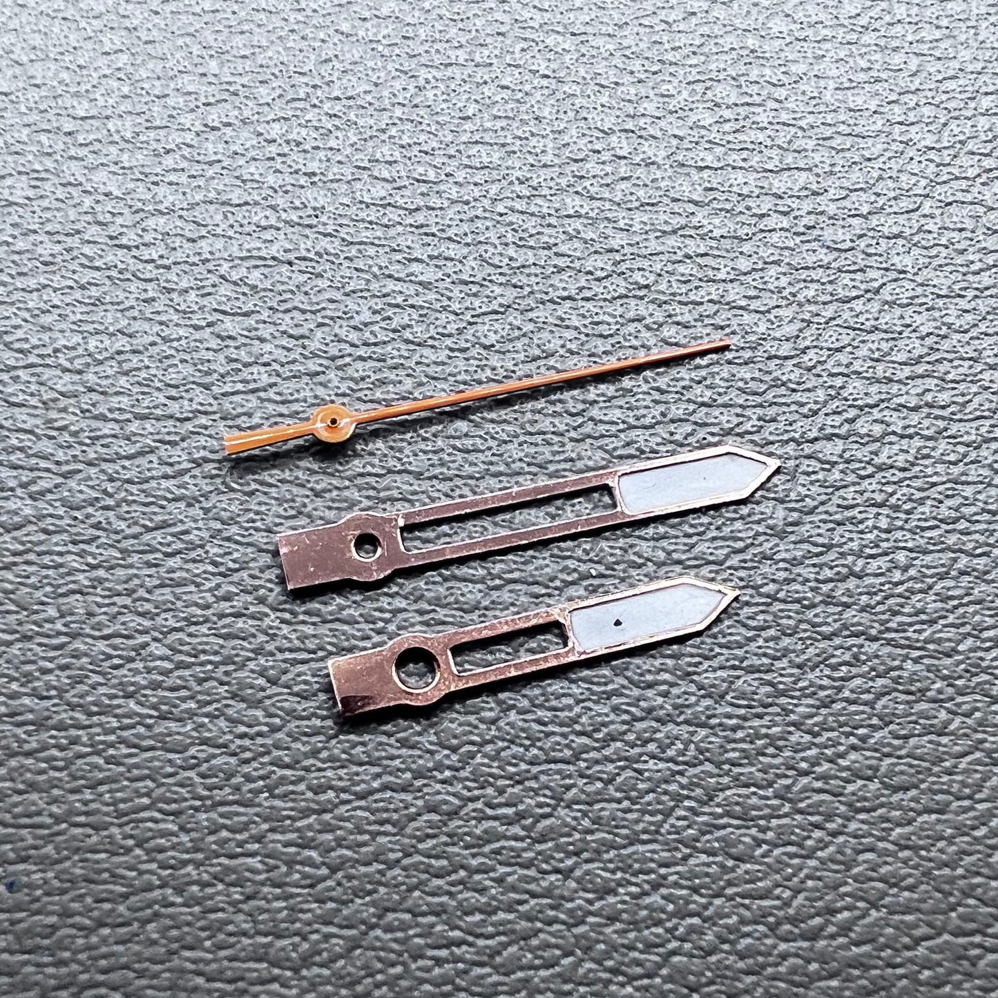 Set of 2 rose gold hollow lume watch hands, compatible with Miyota 2315 2035 2036 2115 2305 movements, stylish trim.