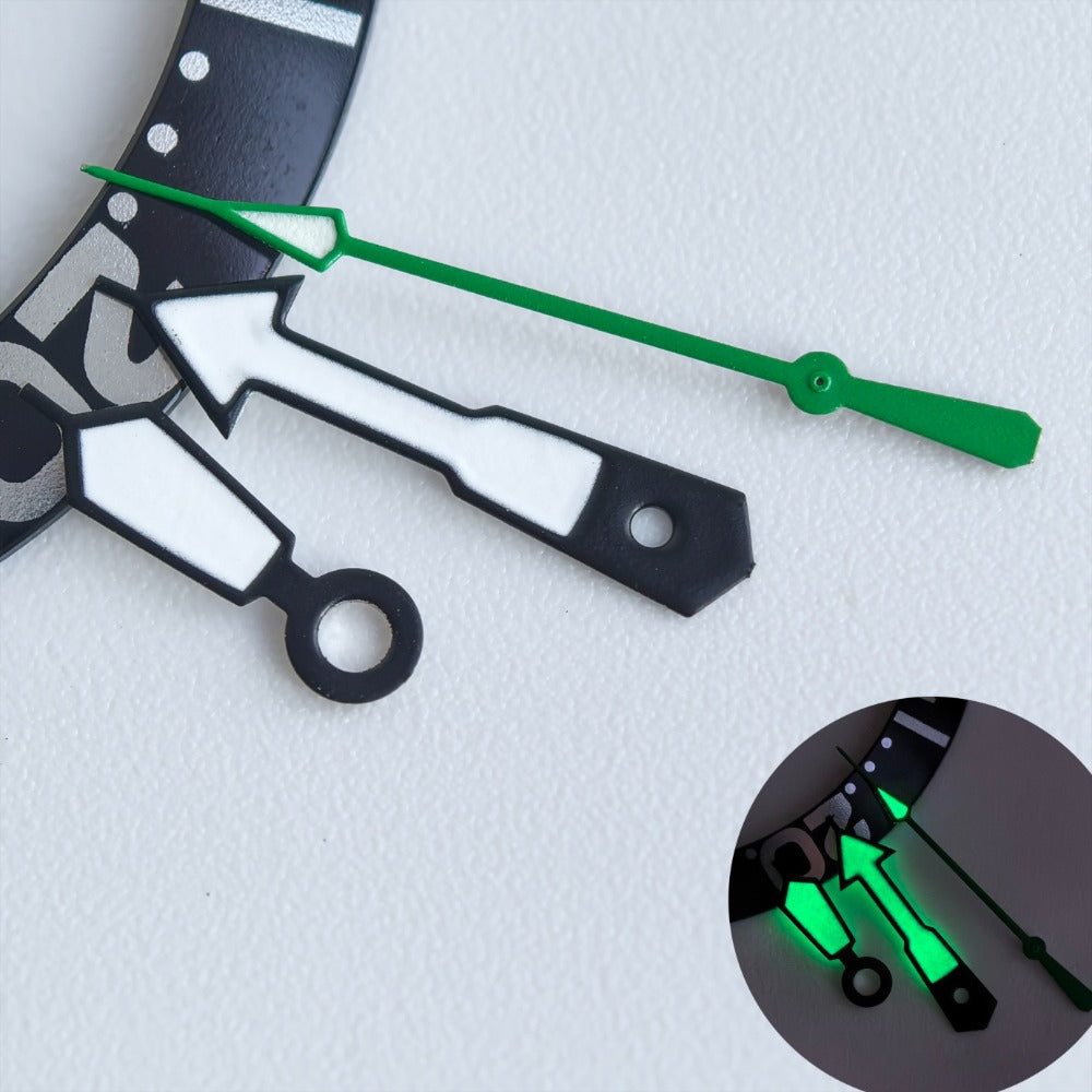 Black-trimmed white and green lume watch hands for NH35/36 movement, enhancing visibility and style.