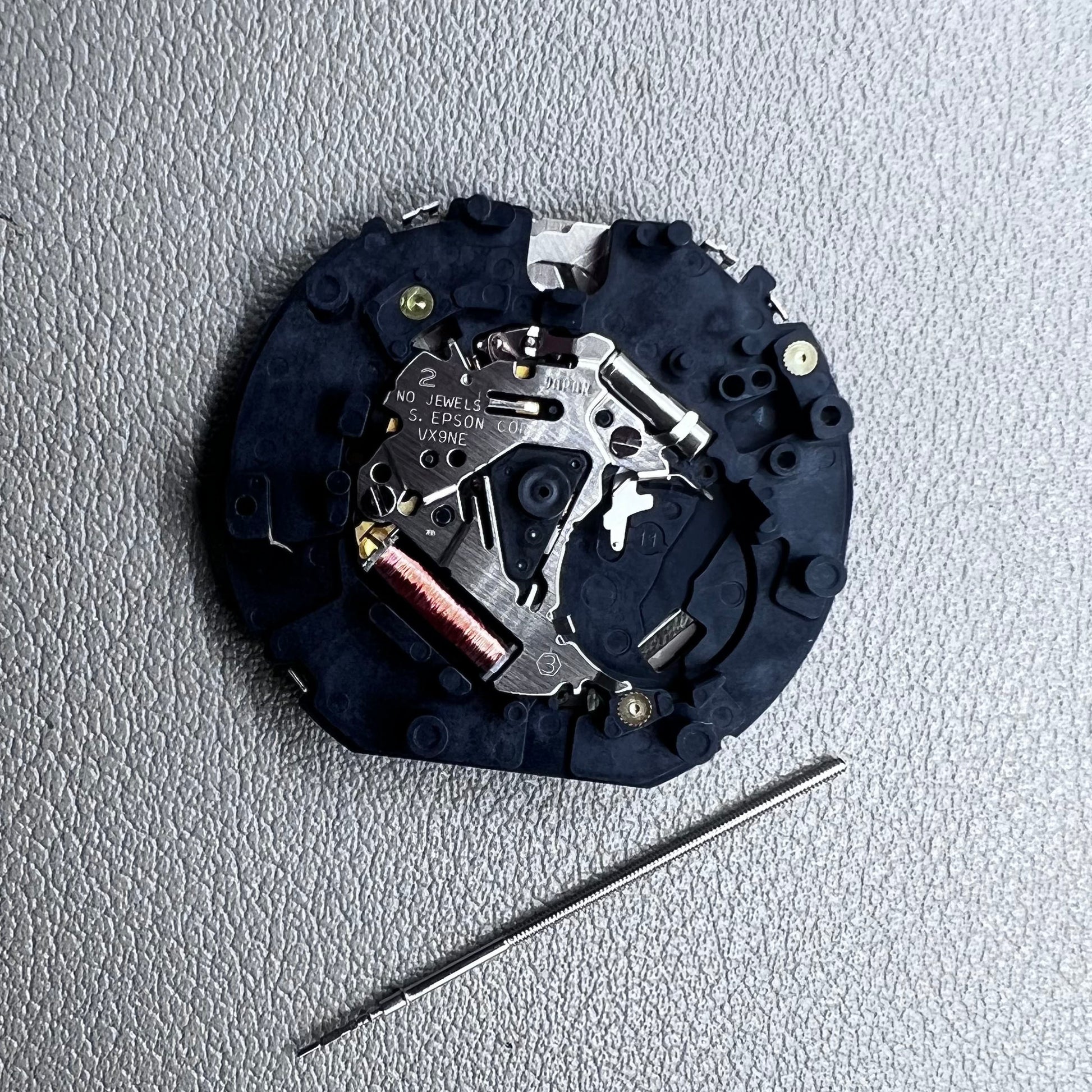 Japan Hattori Epson TMI VX9N VX9NE quartz watch movement for precise timekeeping in accessories.