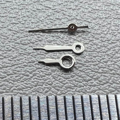 Silberne Uhrenzeiger Set 2 St�ck Miyota 2035 in 8mm, 6mm & 4mm L�nge f�r pr�zise Zeitmessung NO1226