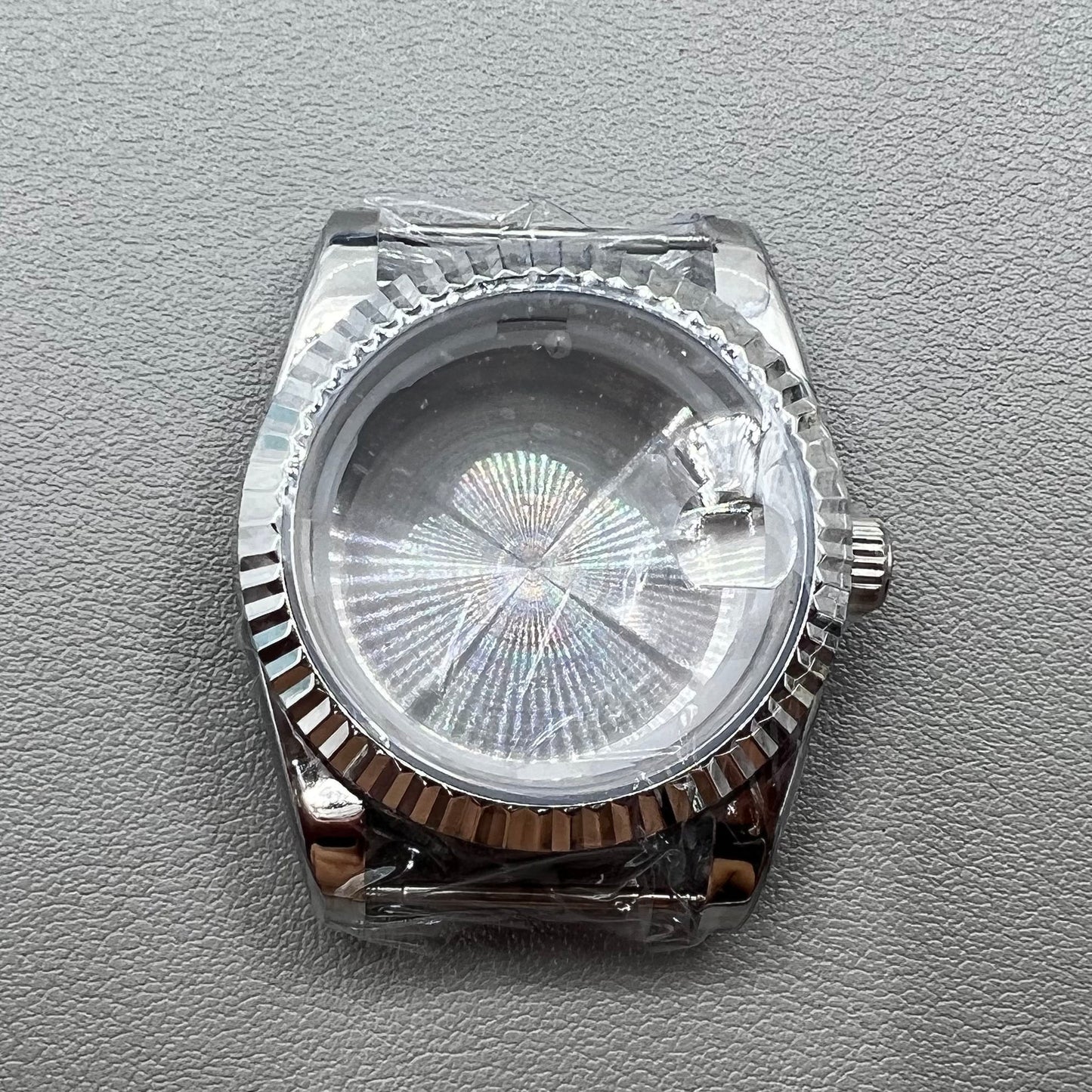 36MM steel watch case with mineral glass mirror, compatible with Miyota 8215/2813/8205/8200 movements.