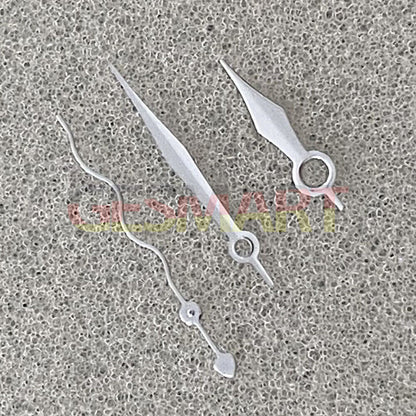 Wave-shaped second hand in black for NH35/NH36/4R/7S watch movements, enhancing time precision and style.