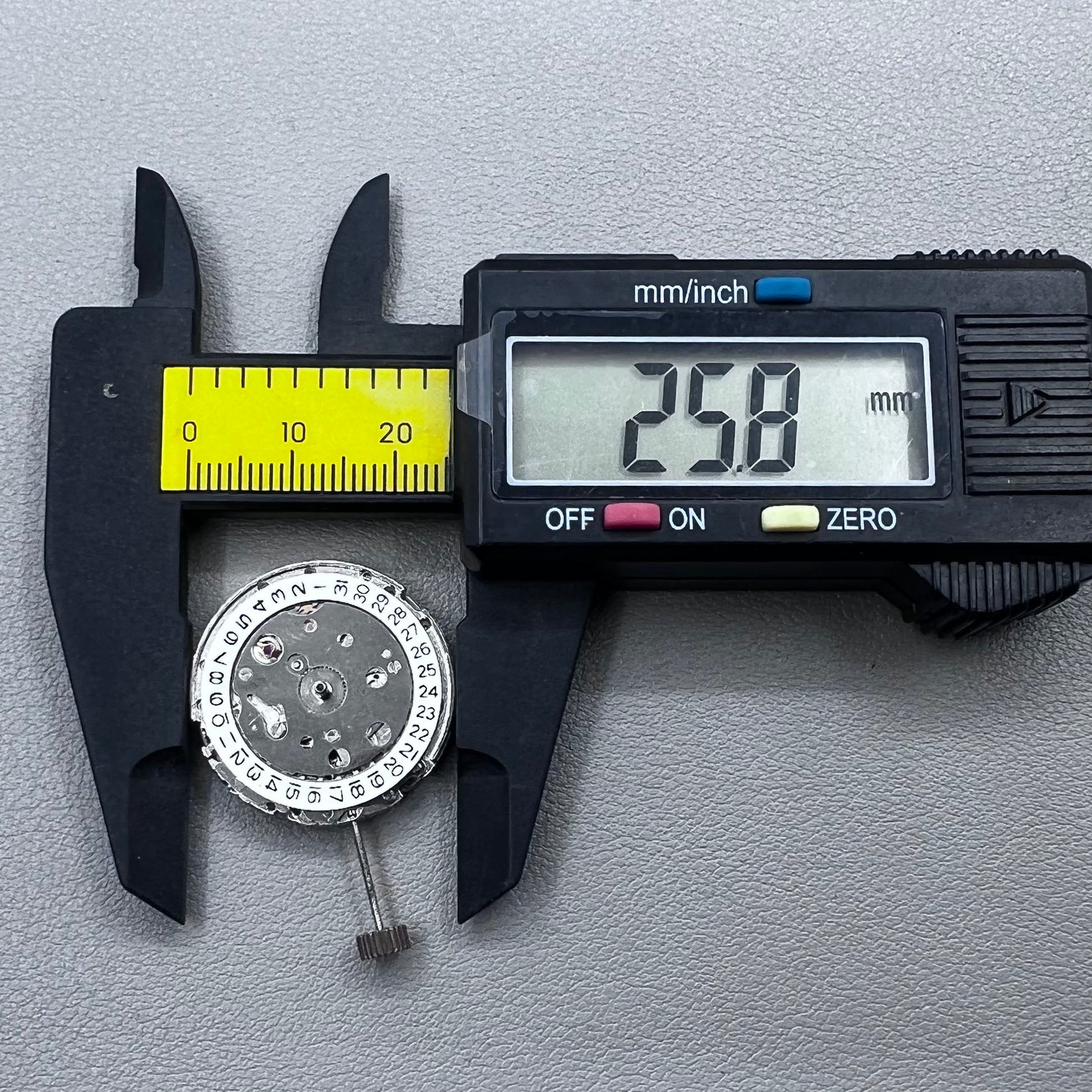 Dandong Silver automatic watch accessory showcasing precise mechanical movement with second stop feature.