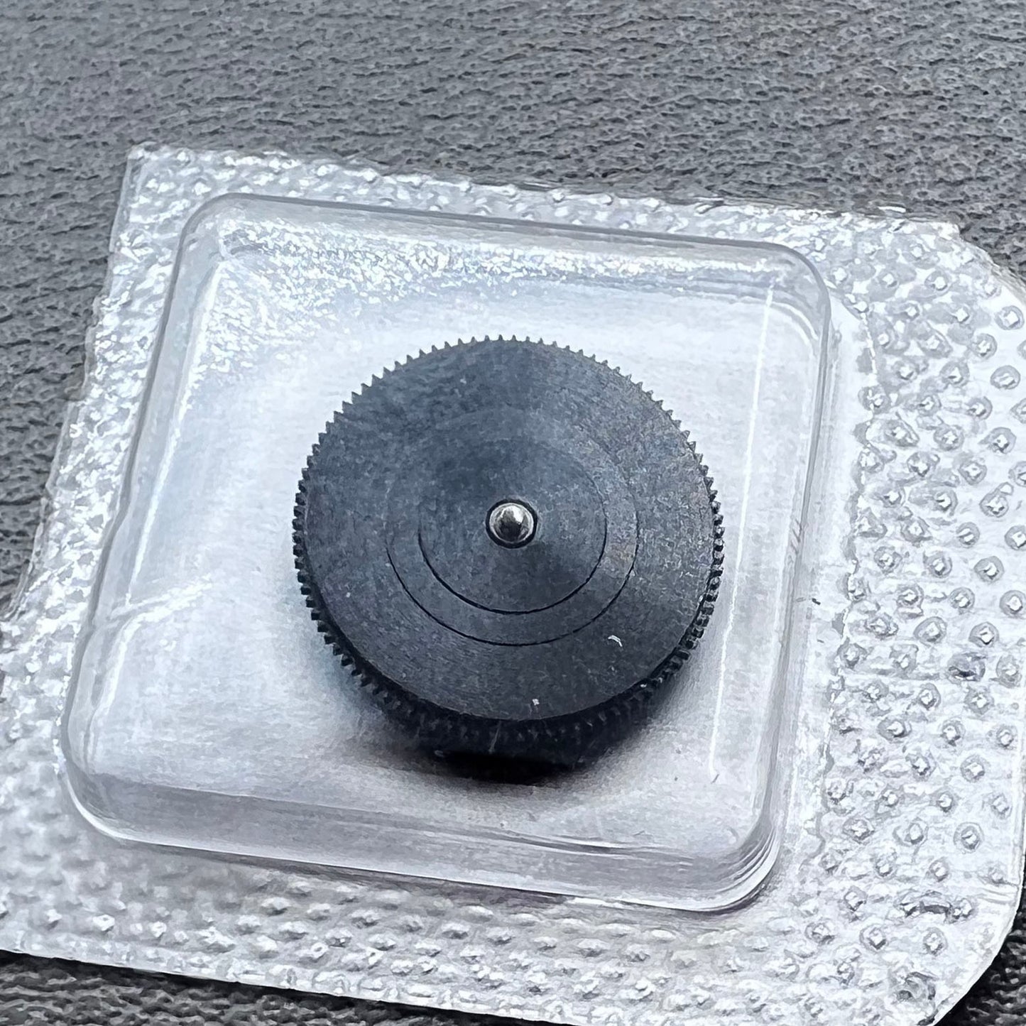 2 PIECES Barrel with Complete Mainspring Original for Movement Omega 8500A