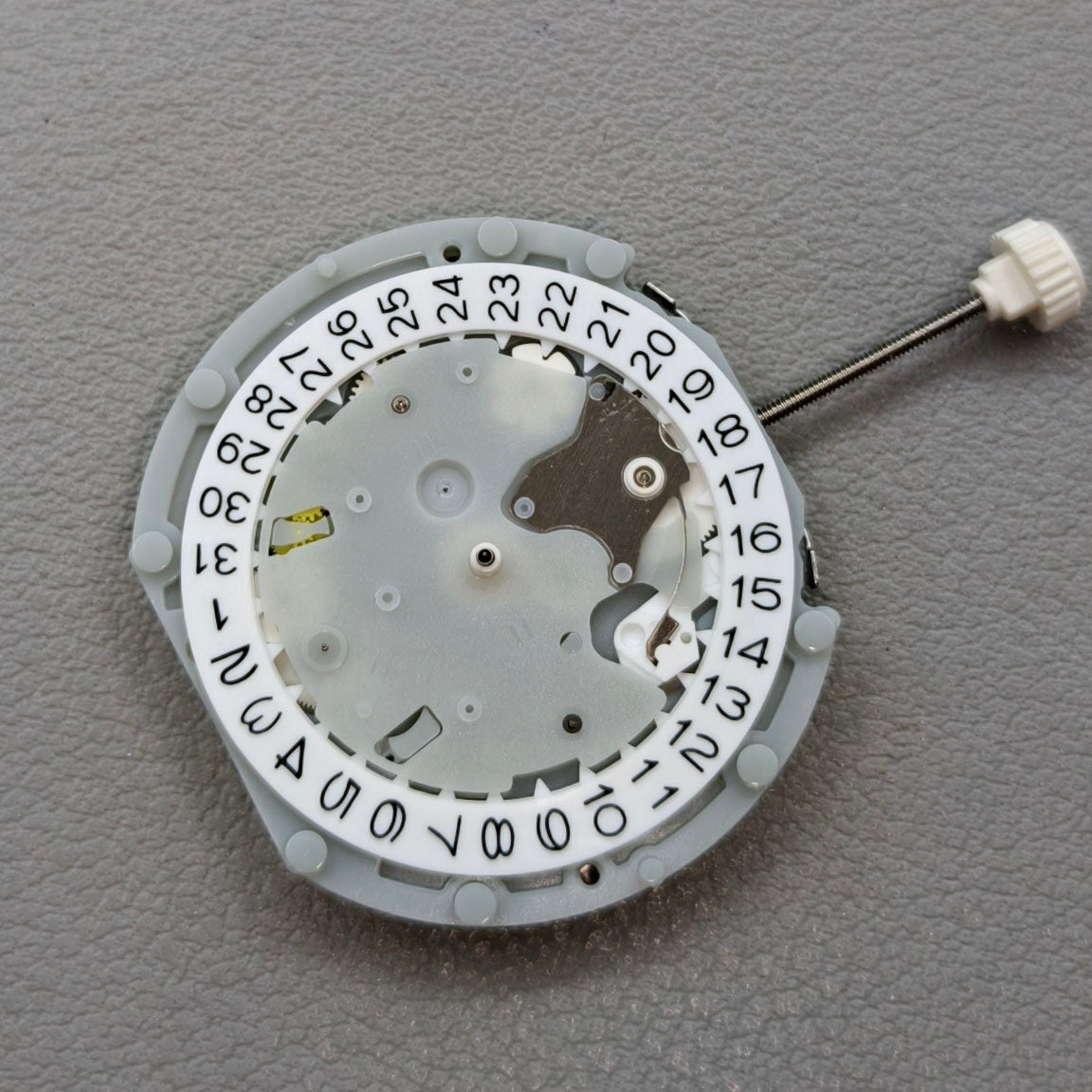 Sunon PE70 Quartz Movement 3 Hands Date@3 With Small Second @6@9@12 Movement