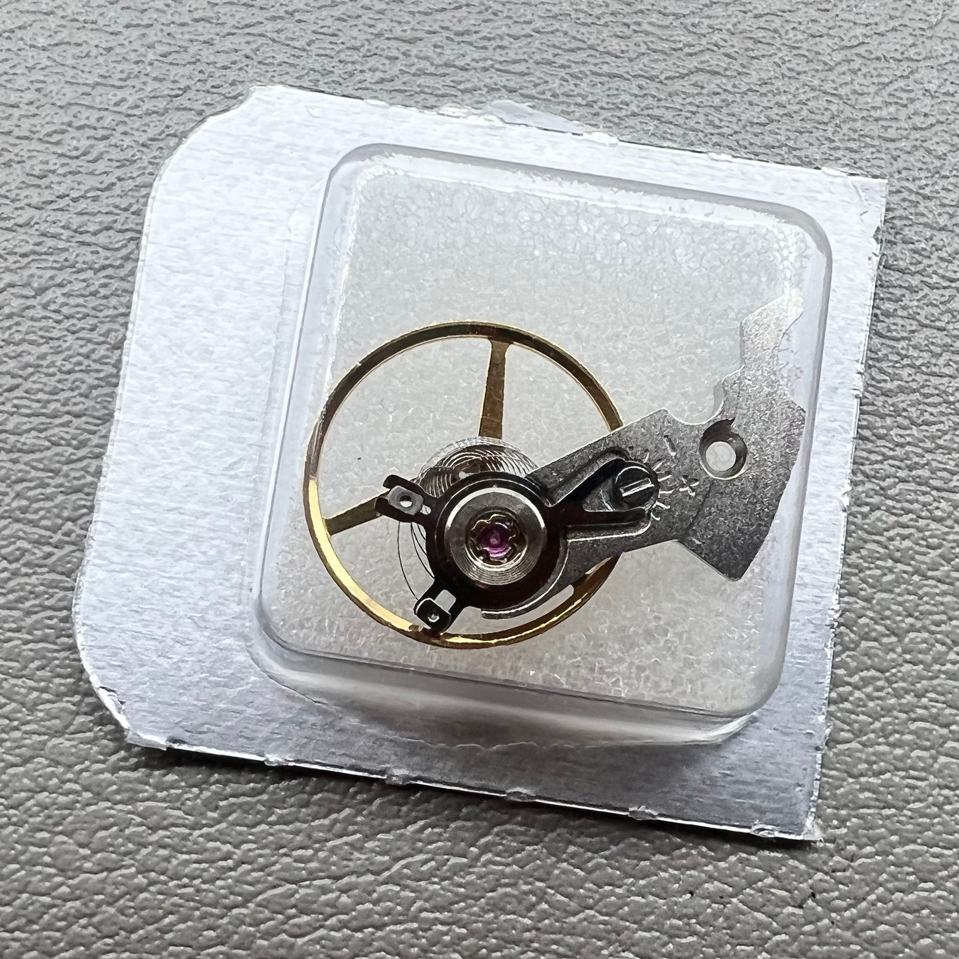 Seagull watch balance wheel with silver splint, compatible with ETA 2824, 2836, 2834 movements, precision component.