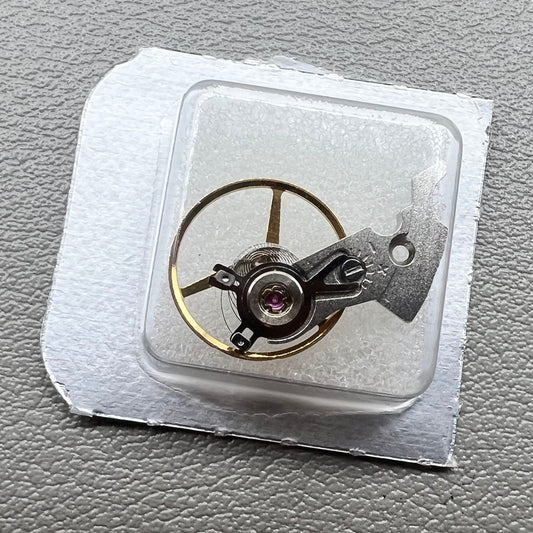 Seagull watch balance wheel with silver splint, compatible with ETA 2824, 2836, 2834 movements, precision component.