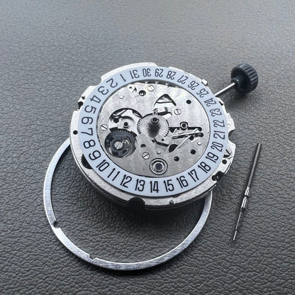 Japan Miyota 8215 watch movement with white dial, automatic mechanical, date display at 6 o'clock by Miyota.