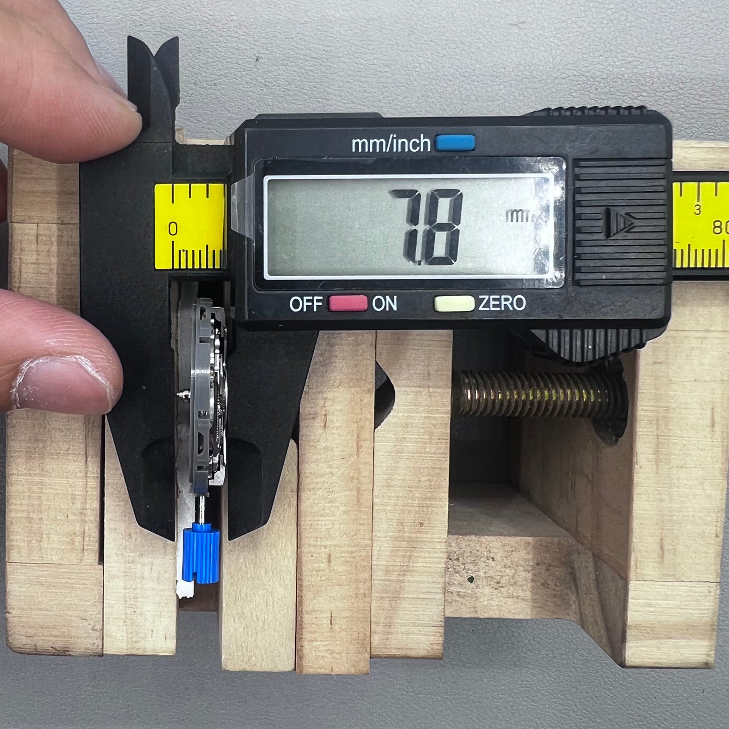 NH34 Automatic Mechanical GMT Movement White Disk Spades Font Hacking Seconds