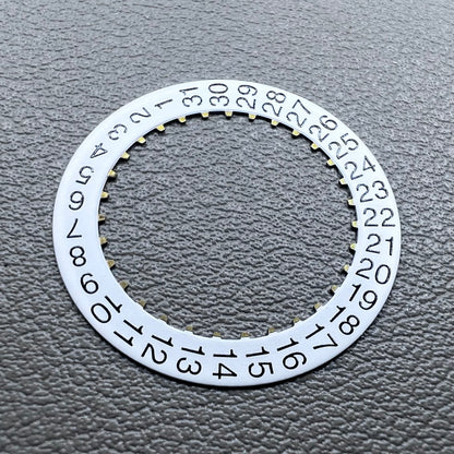White date disk with clear numerals for Seagull 2824 watch movement, date window at 3 o'clock.