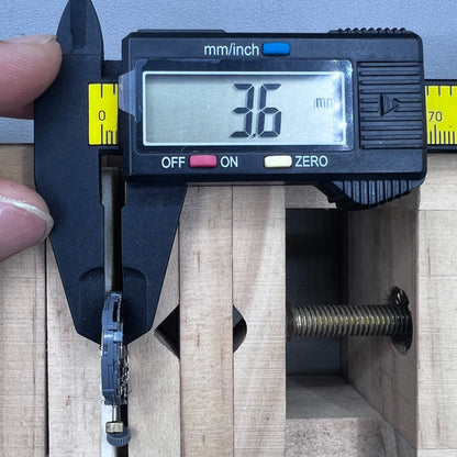 Miyota 6L76 Quartz Movement 2-Stems 3 Hands Repeat Alarm Single Calendar Date@3