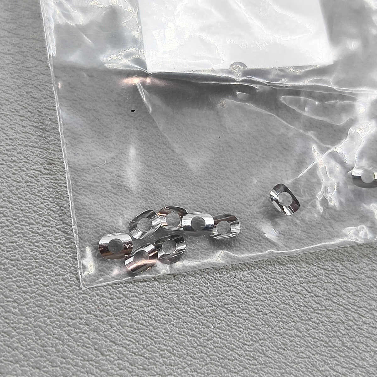 Replacement 10 Pieces Hour Wheel Pad Spacer Shim Fit for 2824 2783 Movement