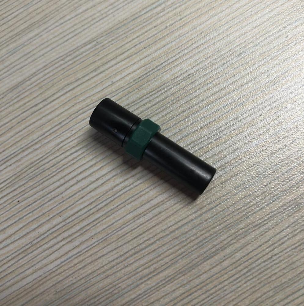 Bergeon watchmaking spare blades set with 2 precision blades in a protective plastic tube for detailed watch repairs