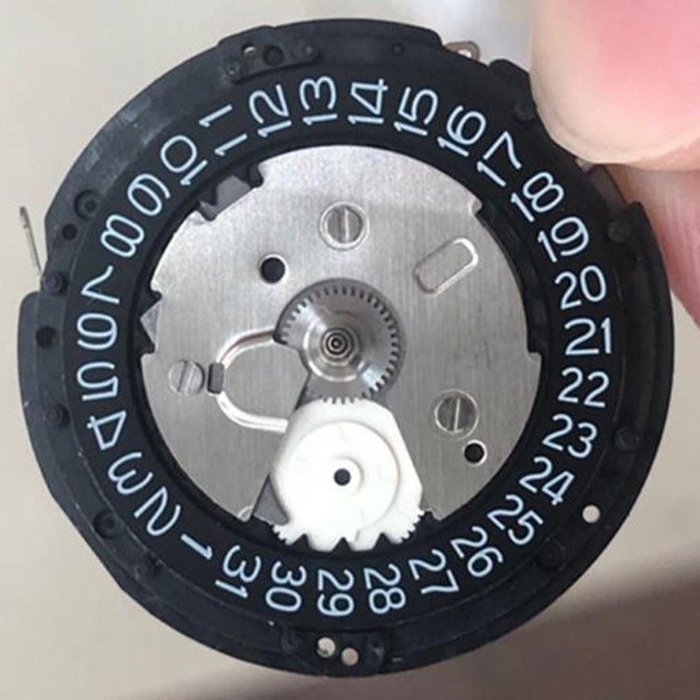 Seiko 5M65 KINETIC watch movement replacement with 7 jewels and H3 date function.