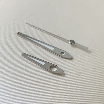Green luminous lightning-style watch hands set, compatible with NH35 NH36 movements for custom repairs.