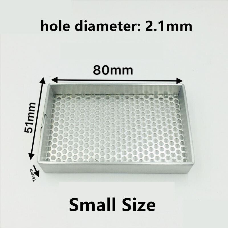 Small 80X51mm aluminum cleaning tray, ideal for organizing watch parts during maintenance.