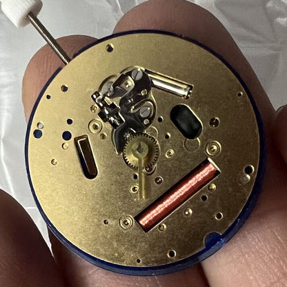 Golden ISA 220 quartz watch movement replacement part, no calendar, for precise repairs and upgrades.