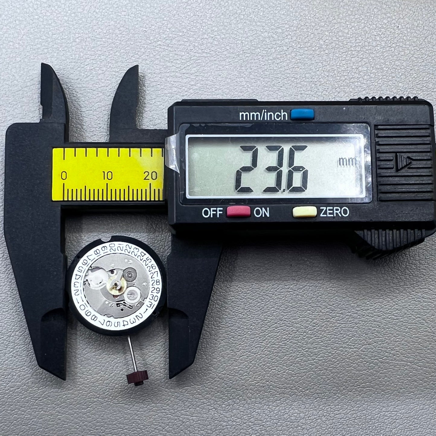 Swiss Ronda 505 24H 505.24H Quartz Watch Movement Date@3