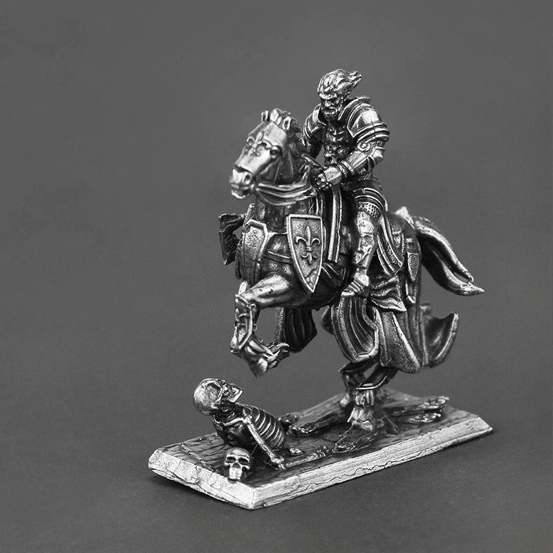 Battle Axe Knight Copper Miniature Figurine White Bronze Medieval Wargame 095-21