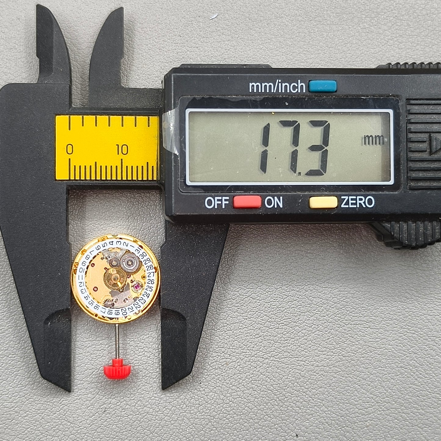 China Made Replacement ETA 2671 Movement Golden Mechanical Movement Date@3