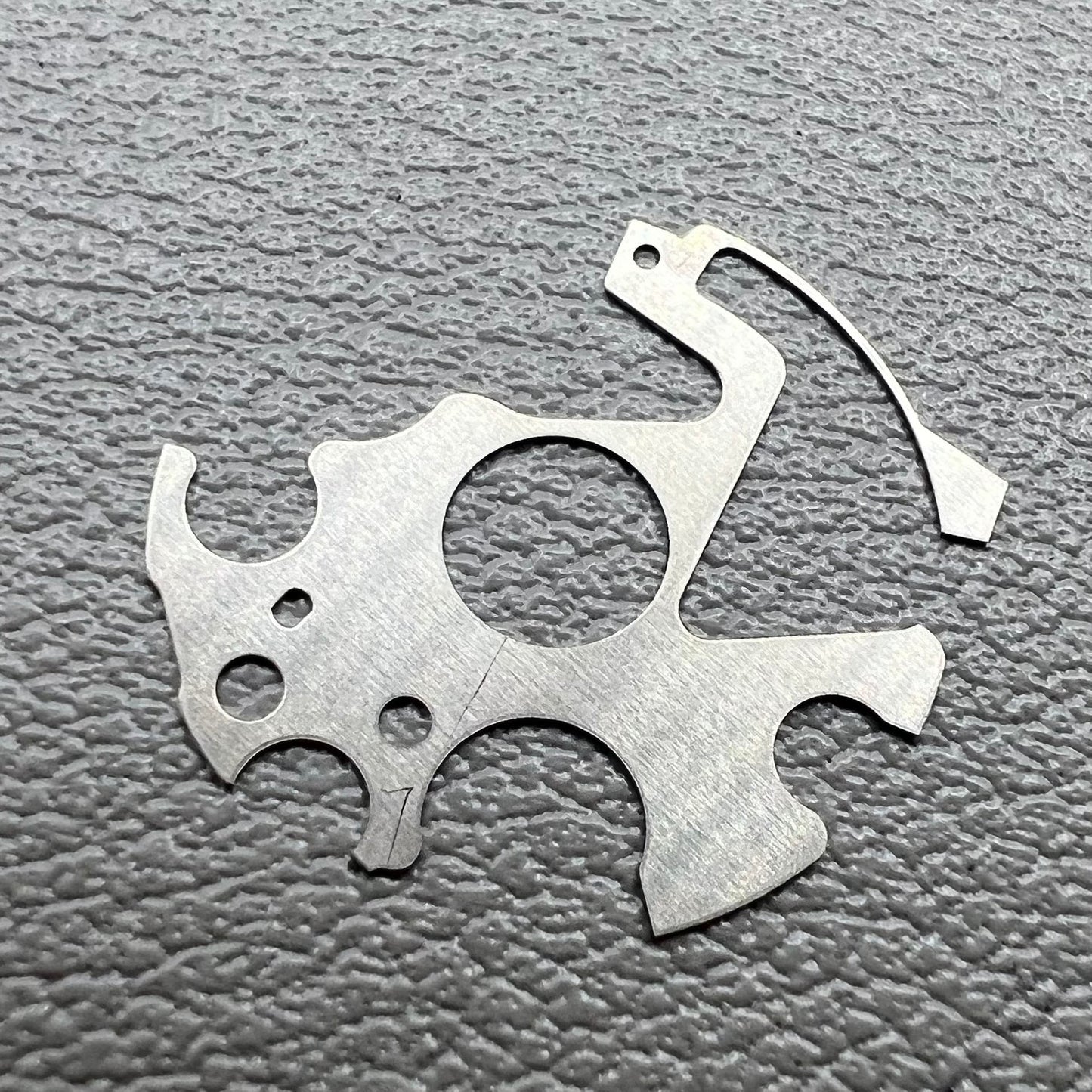 Date Jumper Splint for Seiko NH35 NH36 movement, precision watch part for reliable time adjustment.