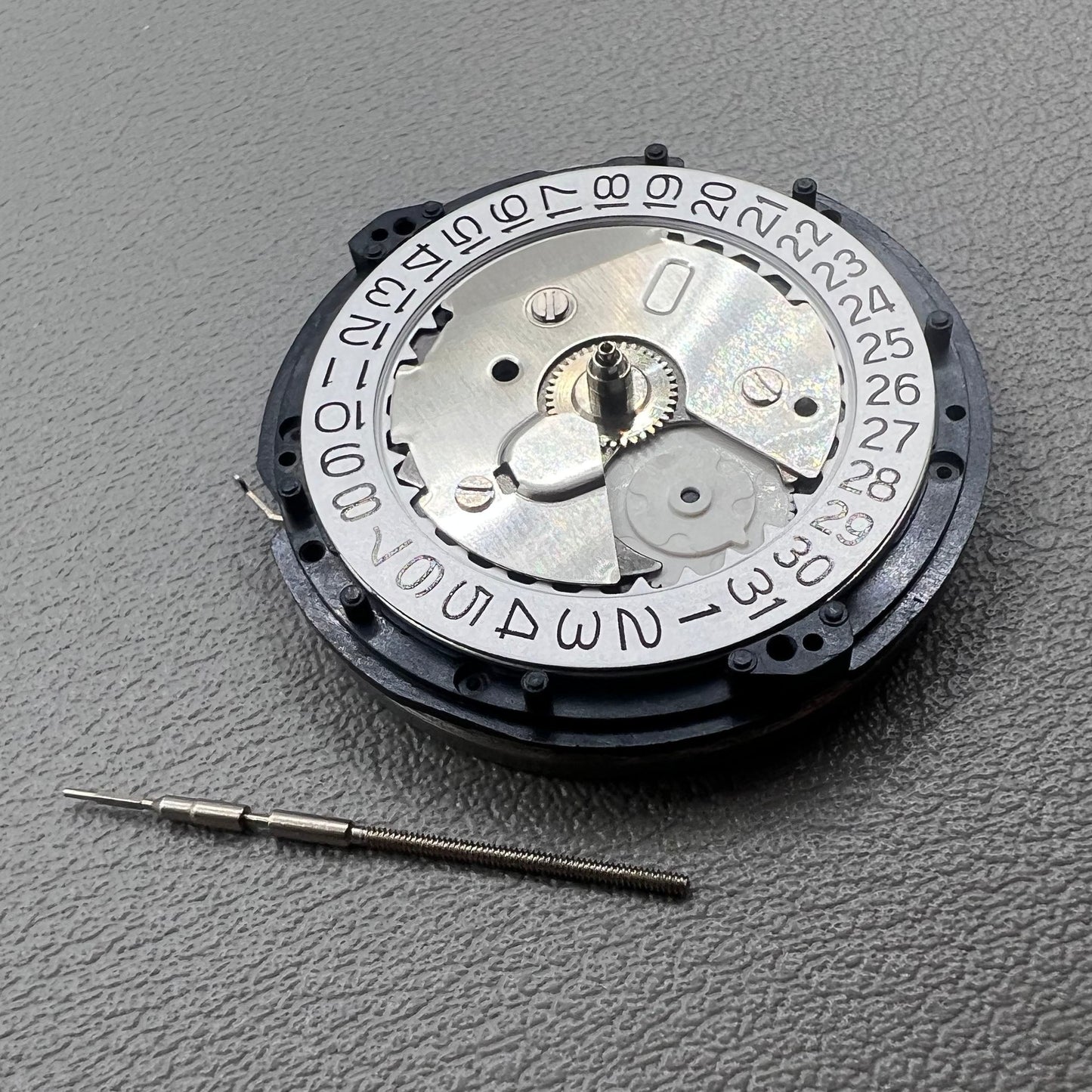 Japan Seiko 5M85A quartz movement watch accessory for precise timekeeping in repairs