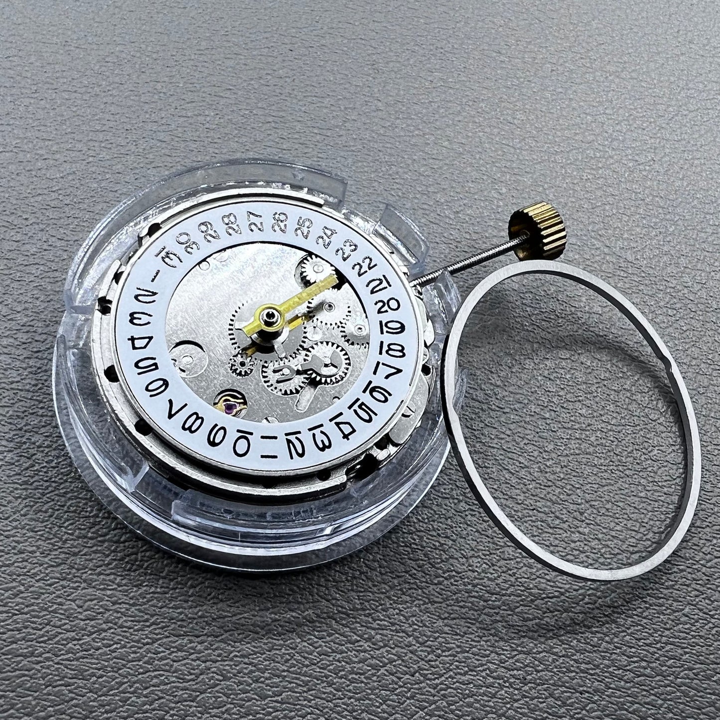 China Mingzhu 2813 automatic mechanical movement for GMT watch replacement, precise and durable parts.