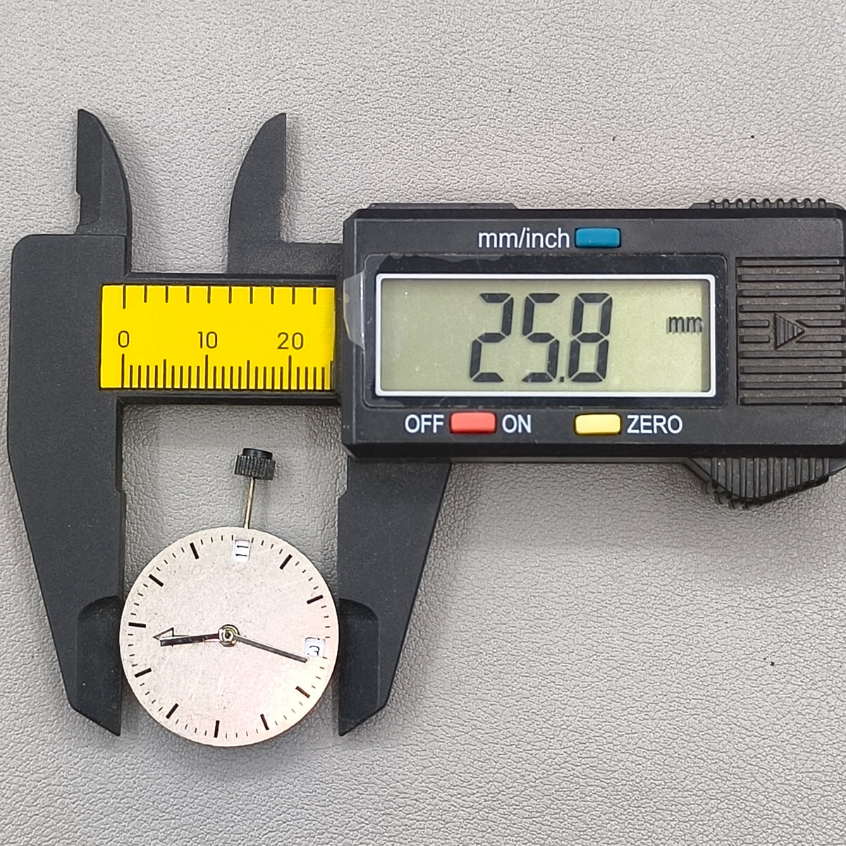 Dandong 2826 GMT Mechanical Movement Date@6 DD3032
