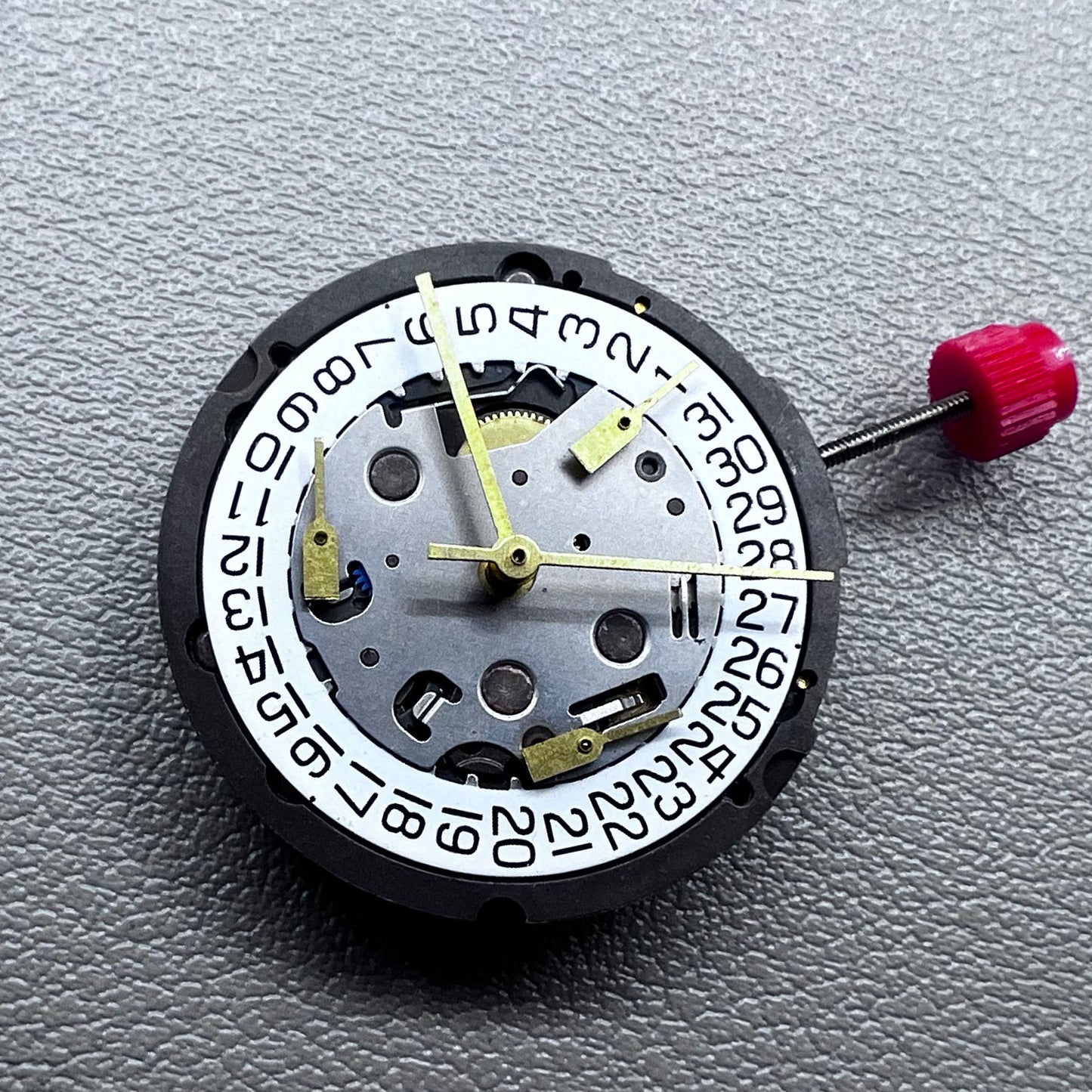 Swiss ETA G15.21A quartz watch movement with date display at 4 o'clock, precision and durability.
