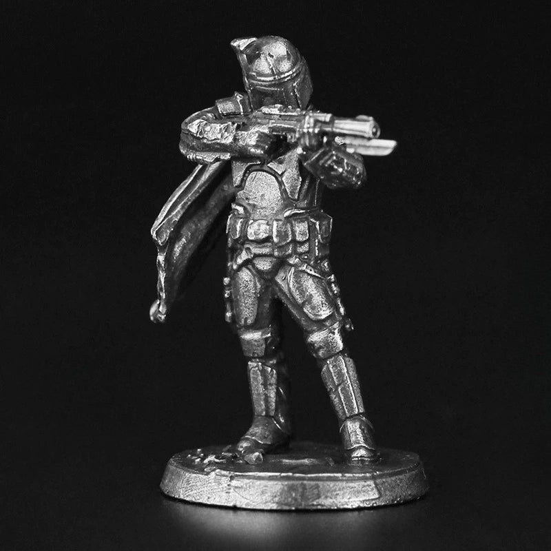 Bounty Hunter Cape Aiming Copper Figurine White Bronze Sci-Fi Wargame 362-6