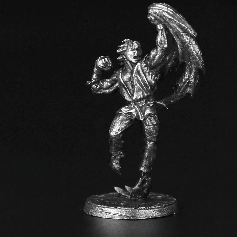 Kyle The Martial Artist Copper Figurine White Bronze Fantasy Wargame 312-4