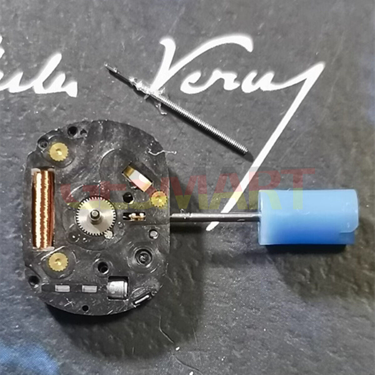 Old Stock 1N00A Japanese quartz watch movement with 2 hands, ideal for precise repairs and replacements.