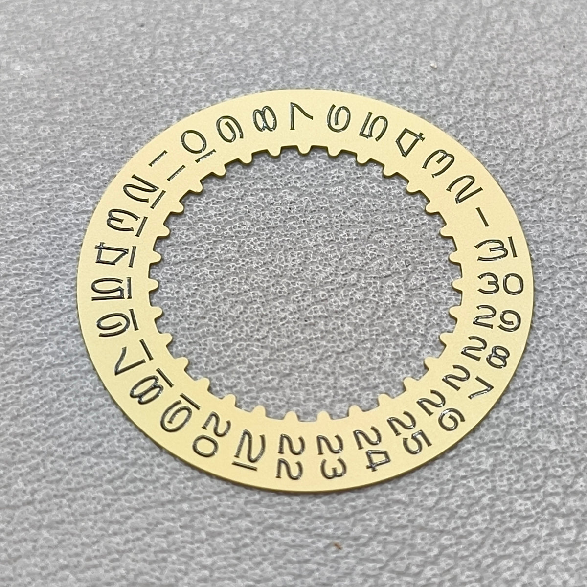 Golden Vintage Numberal Font Date Disk Wheel Date Wheel Fit for RLX3135 Movement