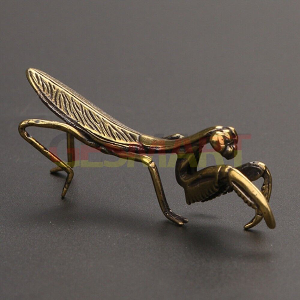 Solid copper Mantis trinket showcasing vintage hand-carved bronze craftsmanship.